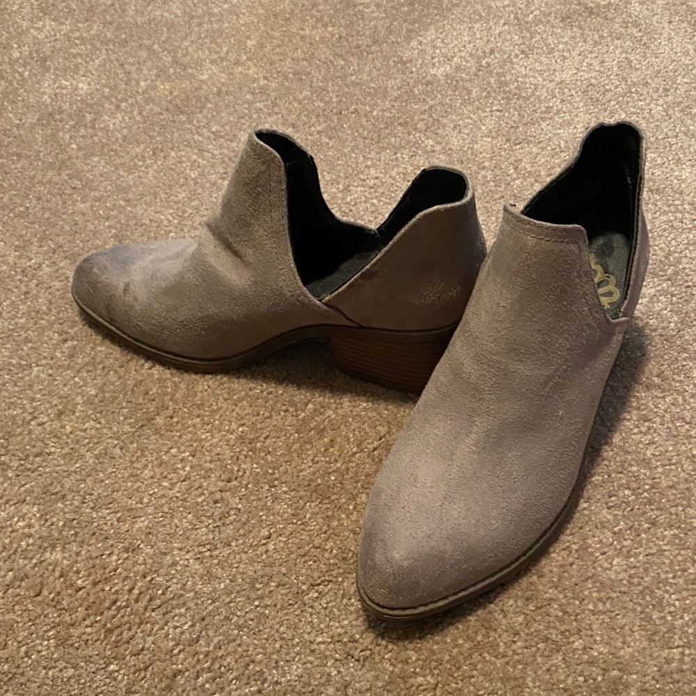 Fergalicious Taupe brownish Ankle Booties